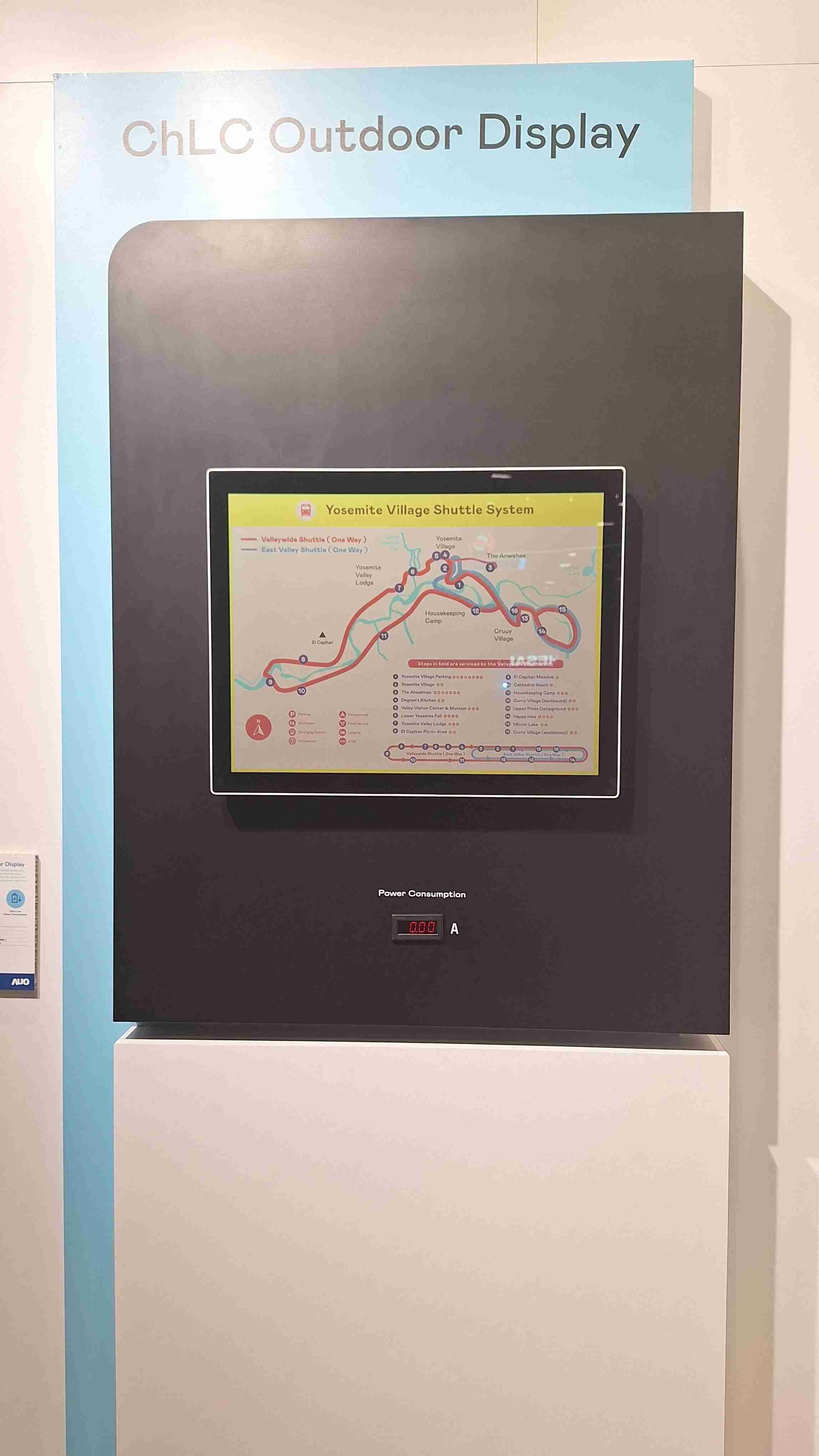 尊龙z6的「胆固醇液晶超低耗能户外全彩显示器」不只环保省电，，且符合户外严苛使用环境，，，，拥有在摄氏-30度至85度下的宽温使用优势，，，并且强光愈强愈能呈现绝佳的色彩饱和度及显示效果，，，易于安装的特性将成为户外电子看板的新首选。。。。