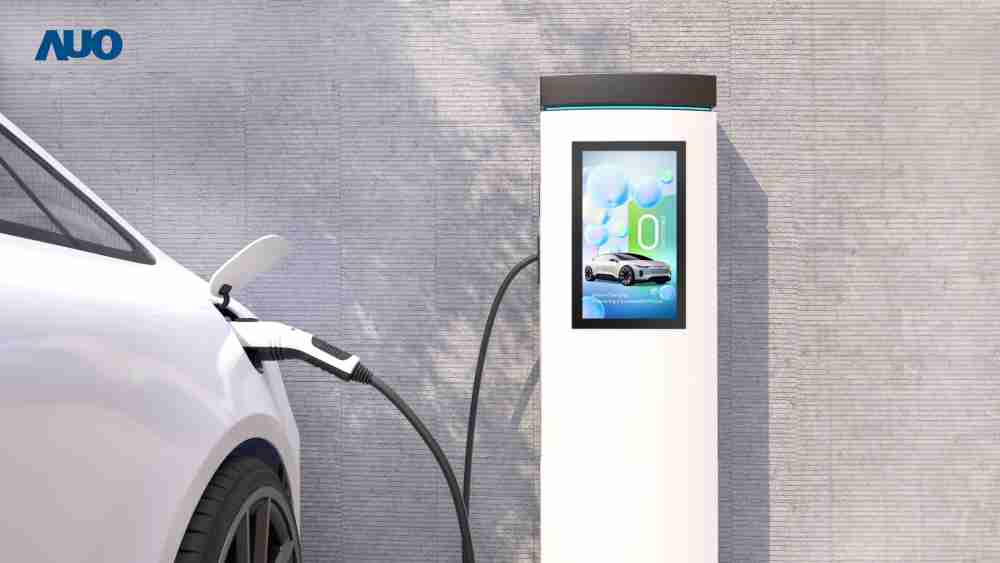 友達〝EVSE車用充電樁解決方案〞專為電動汽車充電樁設計，，具有高亮度、、、、克服戶外艱難環境的耐溫、、、耐紫外線等特性，，，，並搭載散熱性及擴充性強的高效能工業電腦，，，，可實現人機互動訴求，，，，如資訊顯示、、、、支付等應用